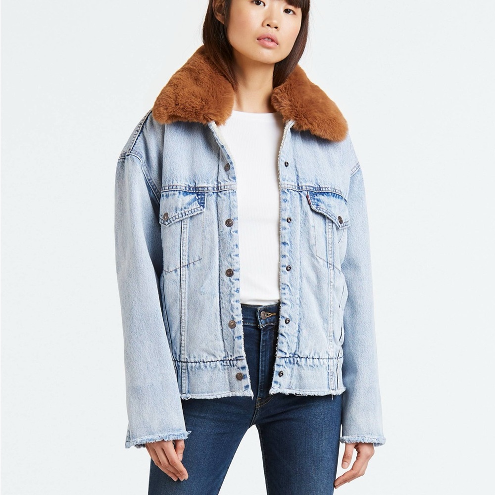 Levi's Oversized Sherpa Trucker Jacket
